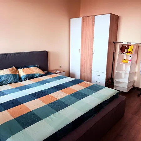 Apartment With Sea View Varna